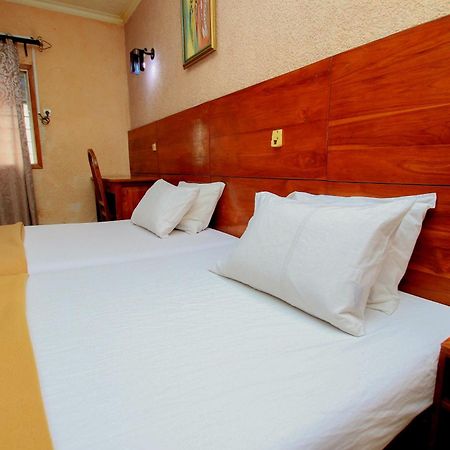 Hotel Le Prince 코토누 외부 사진